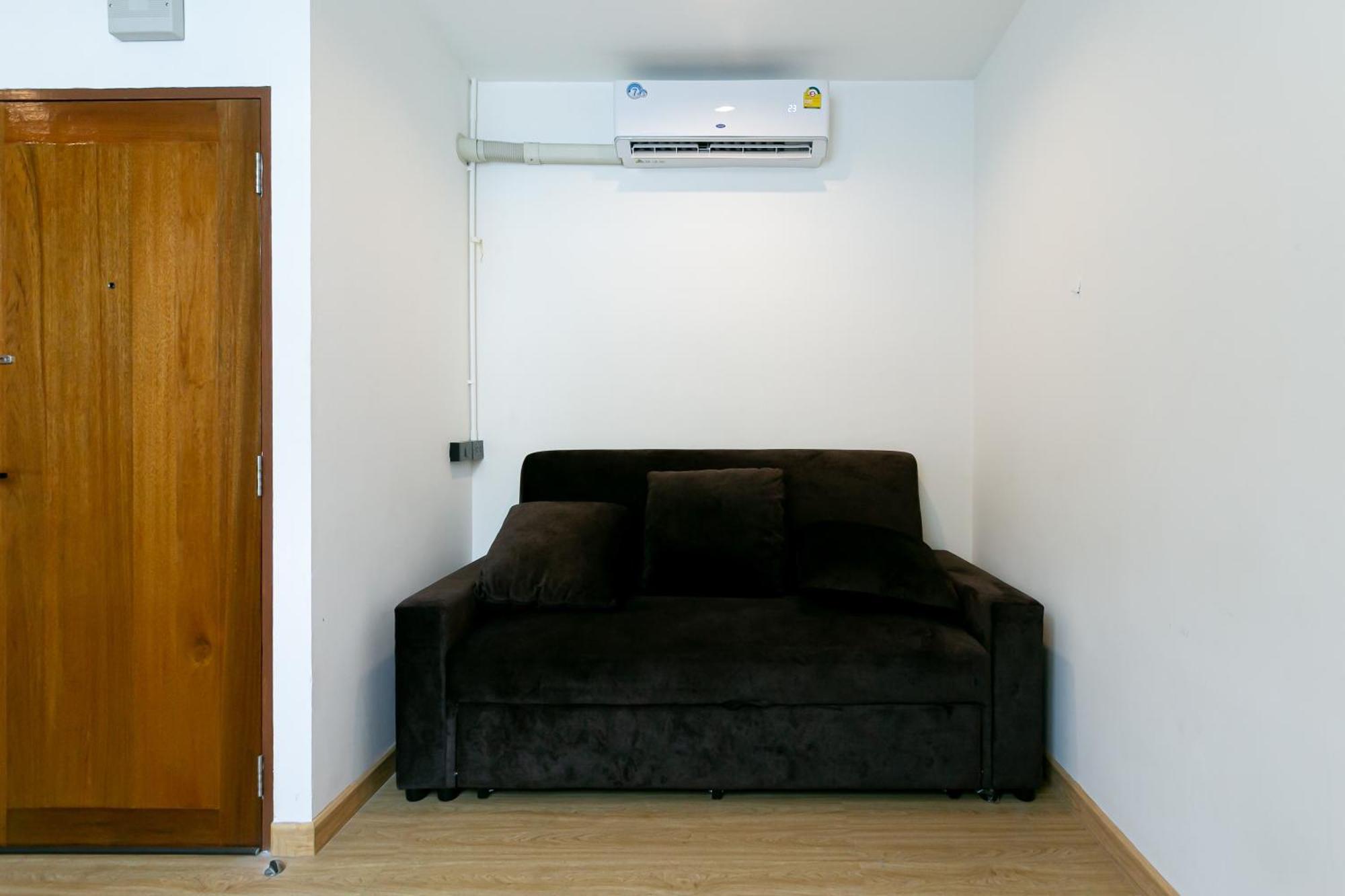 Taladnoi Paint House Hostel กรุงเทพมหานคร ภายนอก รูปภาพ